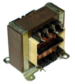 Traditioneel gewikkelde Transformator